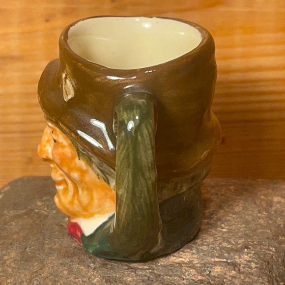 Royal Doulton Paddy Mug, 1940s Hand Painted Miniature Toby Character Mug made in - Picture 3 of 10